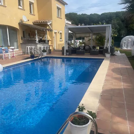 Country house Petit Fleurs Con Piscina Y Patio *